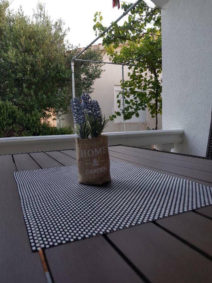 Apartments Marijeta Vir Eksteriør billede