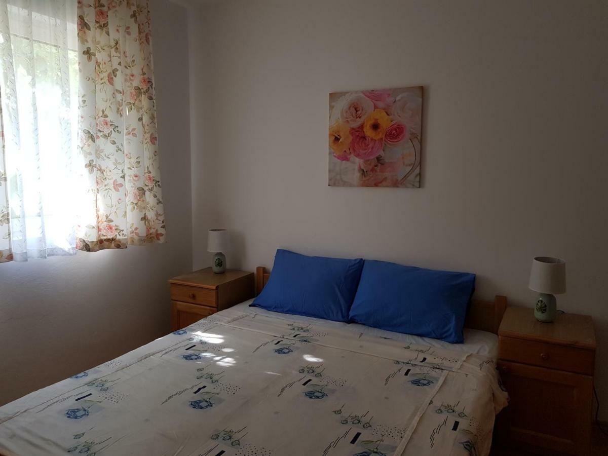 Apartments Marijeta Vir Eksteriør billede