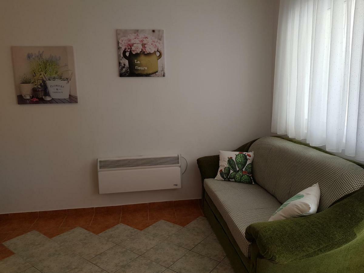Apartments Marijeta Vir Eksteriør billede