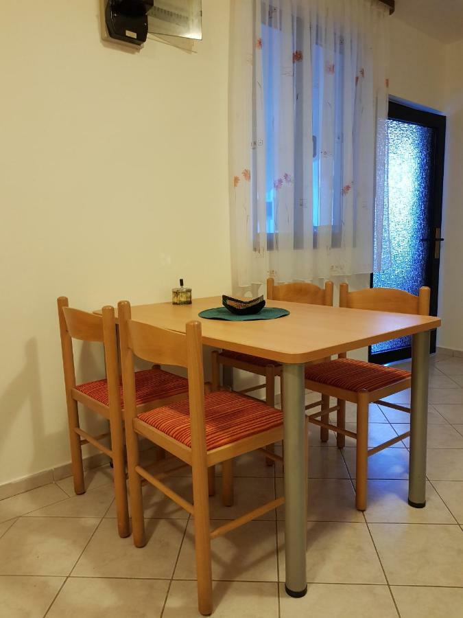 Apartments Marijeta Vir Eksteriør billede